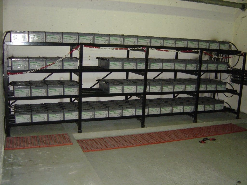 Remplacement de batteries pour onduleurs Riello 400 kva